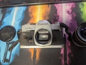 Cámara fotográfica Canon FTb QL SLR 35 mm - Estado horrible, solo piezas/restauración - Imagen 1 de 10
