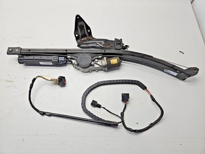 Volkswagen Routan 2009-2014 conductor izquierdo puerta corredera motor regulador OEM Foto 1 de 4