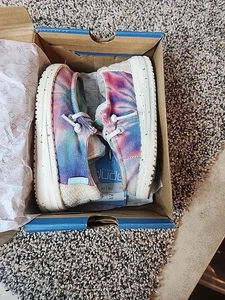 NUEVO CON ETIQUETAS Zapatos Hey Dude Wendy Tie Dye Niños Pequeños Talla 7 Ver Descripción  - Imagen 1 de 5