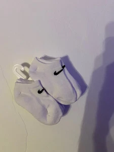 NEW Nike Kids Size 7c-10c Lightweight No Show 6-Pack White Socks - Picture 1 of 3