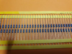 50x 2,2 MOhm Metallschicht Widerstand 0,6Watt - Picture 1 of 2