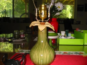 Antique GREEN/YELLOW STRIPE Porcelain FLOWER VASE Lamp ELECTRIC CORD W/SWITCH - Picture 1 of 7