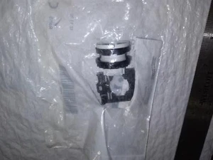 EATON M22-L-X INDICATING LIGHT WITHOUT LENS NEW IN SEALED BAG - Picture 1 of 3