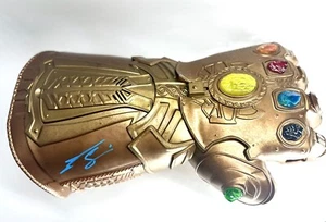 Josh Brolin Sexy Rare Exact Video Proof Signed HASBRO Thanos Infinity Gauntlet - Picture 1 of 10