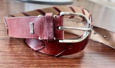 Cinturón de cuero Ariat con hebilla de estribo de cordón inglés 34 pulgadas Foto 1 de 4