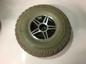 Gruppo pneumatici usato Pride Jet serie 3 carrozzina elettrica ruota motrice WHLASMB1546 - Foto 1 di 4
