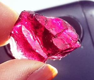 Piedra preciosa suelta áspera granate rojo natural 20,65 quilates con regalo gratis - Imagen 1 de 4