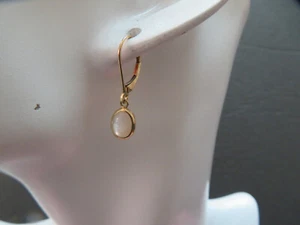 14k Yellow Gold Lever Back Earrings w/14K mother of Pearl Dangle 1.31 G - Picture 1 of 7