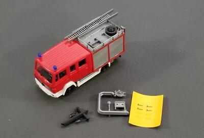ROSKOPF 1:87 HO 463 CAMIÓN DE BOMBEROS MERCEDES BENZ CON CAJA ROJA Foto 1 de 4