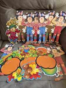 Cartoncino da parete o finestra autunno decorazione fustellata spaventapasseri e zucche vintage LOTTO!!! - Foto 1 di 7