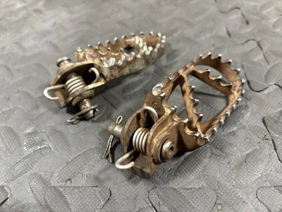 2007-2015 KTM 125 250 300 350 450 SXF XCF OEM LEFT RIGHT FOOT RESTS PEGS FOOTPEG - Image 1 of 4