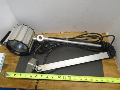 Halogen Machine Light 110v - Image 1 of 3