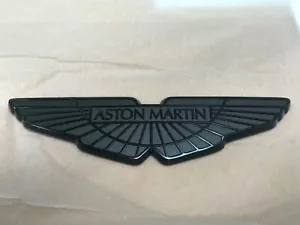 ASTON MARTIN Motorhaube / Kofferraum Emblem Schwarz Chrom - DB11 & Dbs - Bild 1 von 7