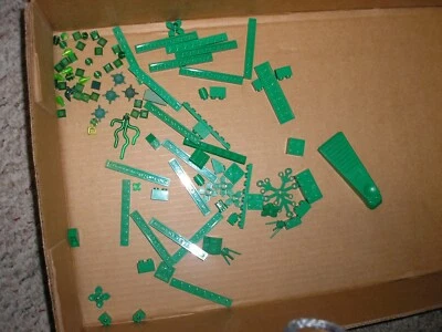RARO Lote De Colección de LEGOs Verdes Algunos Especialidades y Trans ENVÍO GRATUITO Foto 1 de 2