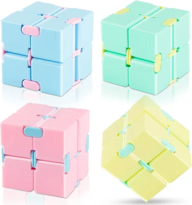 Infinity Cube Puzzle Confezione da 4 per Bambini e Adulti - Sollievo Stress Magic Puzzle Flip - Immagine 1 di 4