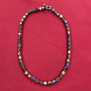 Vintage mehrfarbige quadratische Stein Perlen Knebelverschluss 16" Halskette - Bild 1 von 6