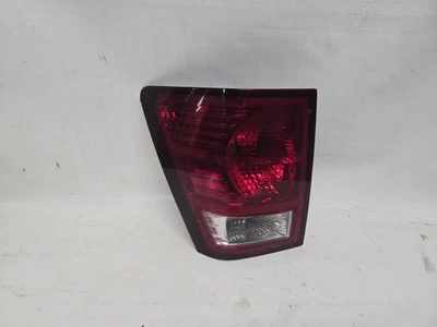 Luz trasera izquierda lado del conductor Jeep Grand Cherokee 2007-2010  Foto 1 de 4