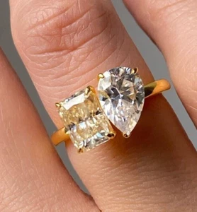 Anello donna 3 CT pera bianca e giallo radiante moissanite 2 pietre regalo anniversario - Foto 1 di 9
