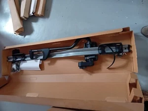 Portabici da tetto Thule con marchio Lexus nuovo originale - Foto 1 di 2