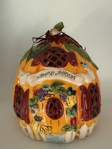 Neu mit Etikett Blue Sky Clayworks Keramik Happy Harvest Herbst Kerzenhalter Herbst Kürbis - Bild 1 von 10