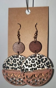 Lot #3 - 3 Pair Of Fashion Earrings/Dangle/Pierced/Fun/Dressy/Cute/Gift 🎁 - Picture 1 of 4