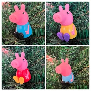 Peppa Pig 4er Set Weihnachtsschmuck mit Figuren! Kauf unterstützt Bildung! - Bild 1 von 9