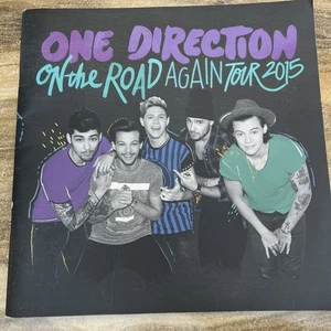 Libro del programa de la gira de conciertos de One Direction raro mercancía 1D recuerdos 2015 - Imagen 1 de 11