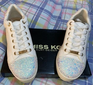 Miss KG by Kurt Geiger Kinga Pearl Embellished Trainers white Lace Up Size 8 - Picture 1 of 10