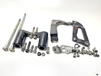 Pernos de montaje de motor soporte de hardware 2005 KAWASAKI NINJA ZX10R OEM Foto 1 de 4