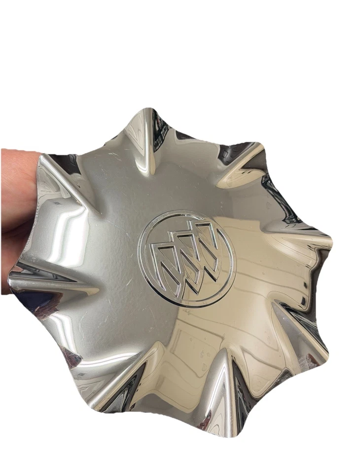 2003-2005 Buick LeSabre 16" OEM Chrome Center Cap 9594695 9594918 See All Photos - Image 1 of 4
