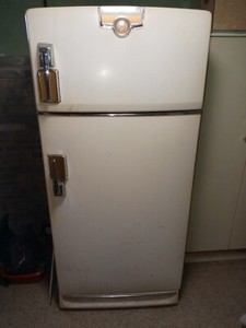 Vintage General Electric Refrigerator Combo Still In Use