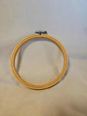 VINTAGE Round 5 Inch  Wooden Sewing Embroidery Hoop Unlined Screw Tension New - Image 1 of 4
