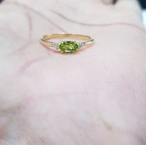 0.60 Ct Peridot & Natural Diamond Prong Ring 10K Solid Yellow Gold - Picture 1 of 8