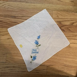 Old StoreStock Pañuelo DAMAS Bordado Azul FELIZ CUMPLEAÑOS Floral Sin Usar - Imagen 1 de 4