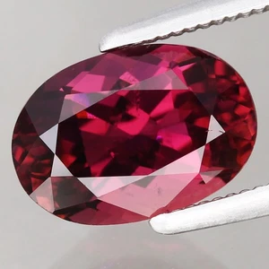 1.6ct  8.7x6.1mm Oval Natural Unheated Purplish Red Rubellite Tourmaline Mozambi - Picture 1 of 4