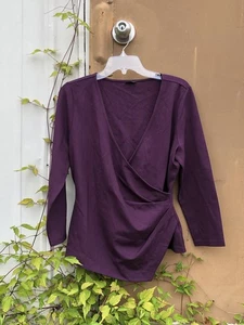 ANN TAYLOR WRAP FRONT KNIT TOP POISTED PLUM S NWOT - Picture 1 of 2