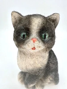Esmoquin de cerámica difusa flocada vintage gato ojos azules, estatuilla nariz rosa - Imagen 1 de 12