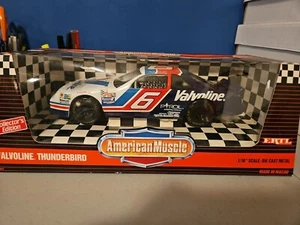 1996 #6 Mark Martin Ford Thunderbird Die Cast - Picture 1 of 4