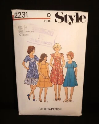 Style 2231 Girls/Teens Dress Vintage 1978 Pattern Girls size 12 (Breast 30") Cut - Image 1 of 2