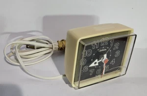 Sunbeam Vintage Electric Alarm Clock Cat No. 880-21 Made in USA - Picture 1 of 6