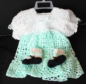 Vintage Handmade Beautiful Crochet Baby Sweater Bootie Set White and Light Green - Picture 1 of 4