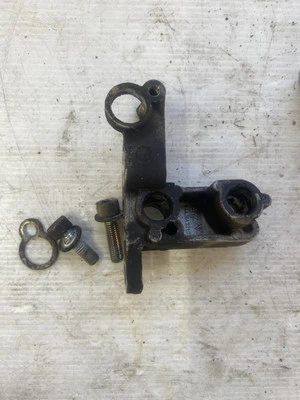 Soporte de montaje sensor posición manivela turbo 85,5-91 Porsche 944 951 944 101 321 07 Foto 1 de 2