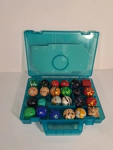 Konvolut 24 verschiedene Bakugan Figuren mit Koffer - Bild 1 von 3