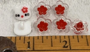 Vintage Hello Kitty Sewing Buttons Crafting White Flower Mixed Lot - Picture 1 of 1