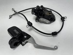 Harley-Davidson 2015 Softail Slim Front Brake Assembly Caliper & Master Cyl. - Picture 1 of 13