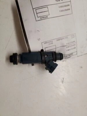 Toyota Sequoia SR5, inyector de combustible, 1998-2005, 4,7 L-V8, 2UZFE, EFI, 23209-50040 Foto 1 de 4