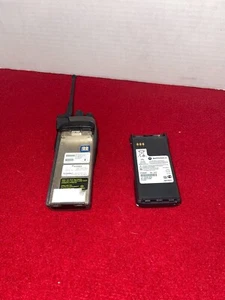 Motorola XTS1500 Handheld Radio H66QDC9PW5AN - Picture 1 of 4