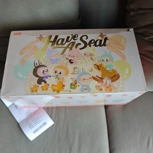 POPMART I Mostri Hanno Un Sedile Vinile Peluche Scatola Cieca Sigillato Set di 6 Labubu - Foto 1 di 3