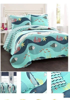 New Sealife Fish Ocean Wave Reversible 2 Piece Blue Quilt Bedding Twin Set - Image 1 of 4