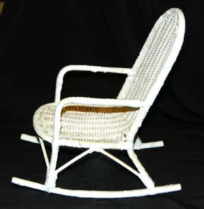 VINTAGE WHITE WICKER ROCKING CHAIR, 12" HIGH, EX COND - Picture 1 of 4